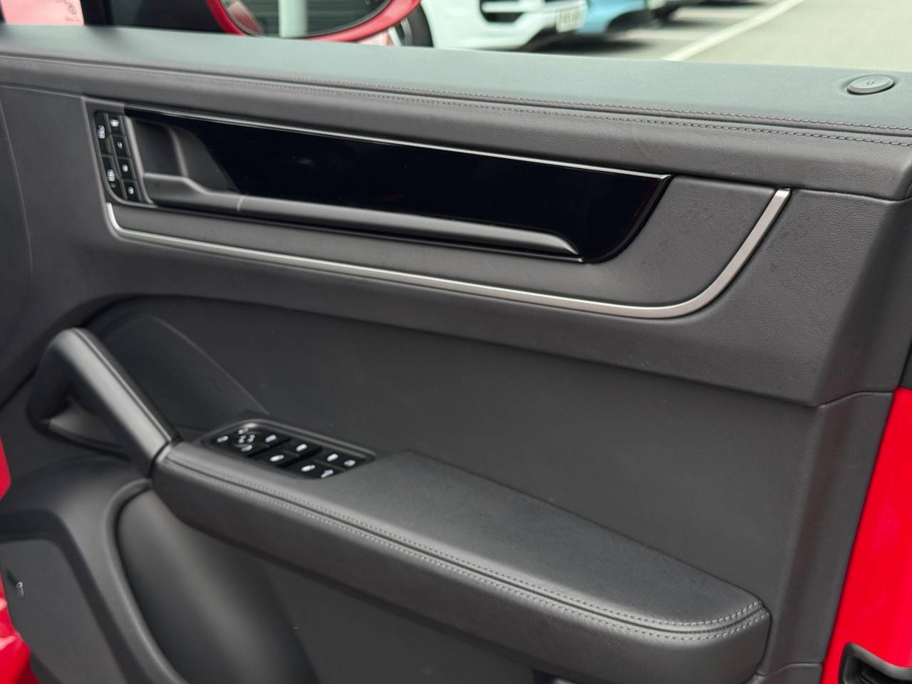 Used Porsche Cayenne 2024 for sale - 76111364: Photo 29