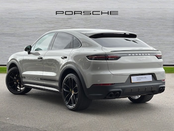 Used Porsche Cayenne 2023 for sale - 77840936: Photo