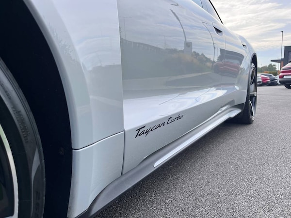 Used Porsche Taycan 2021 for sale - 76216692: Photo 10