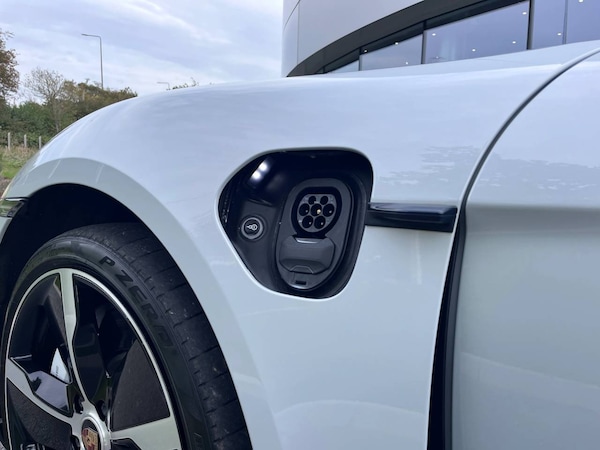 Used Porsche Taycan 2021 for sale - 76216692: Photo 13