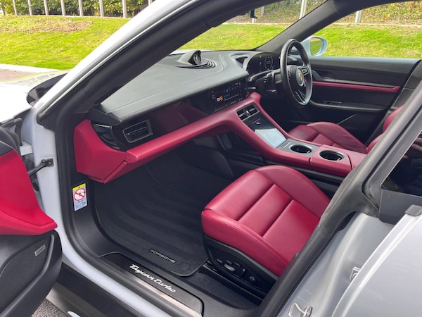 Used Porsche Taycan 2021 for sale - 76216692: Photo 18