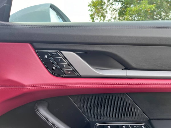 Used Porsche Taycan 2021 for sale - 76216692: Photo 28