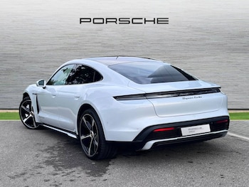Used Porsche Taycan 2021 for sale - 76216692: Photo 3