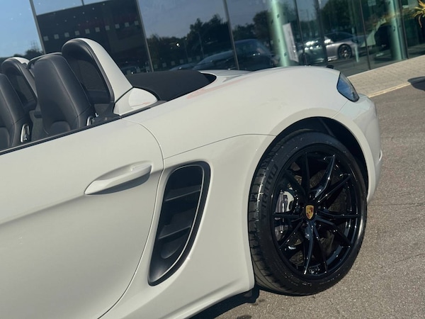 Used Porsche Boxster 2025 for sale - 76216687: Photo 15