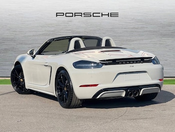 Used Porsche Boxster 2025 for sale - 76216687: Photo 2