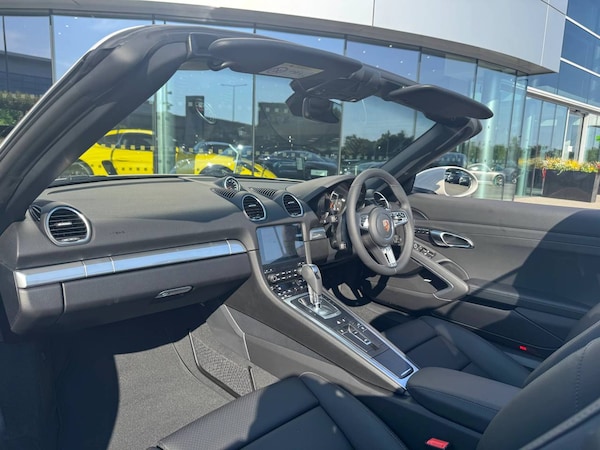 Used Porsche Boxster 2025 for sale - 76216687: Photo 4