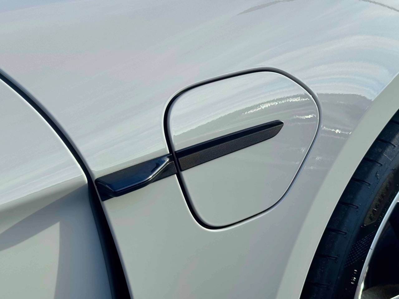 Used Porsche Taycan 2023 for sale - 76662344: Photo 15