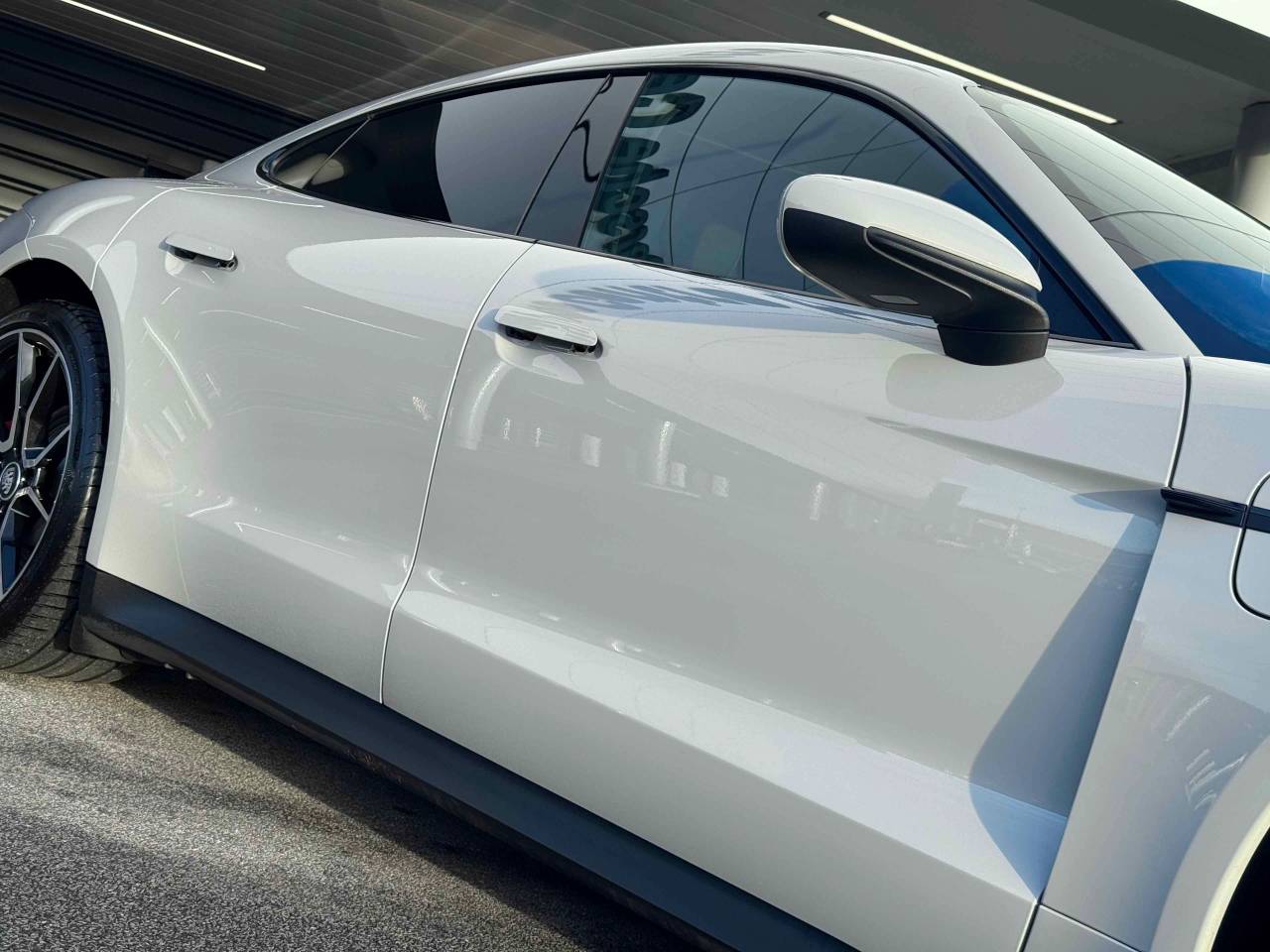 Used Porsche Taycan 2023 for sale - 76662344: Photo 16