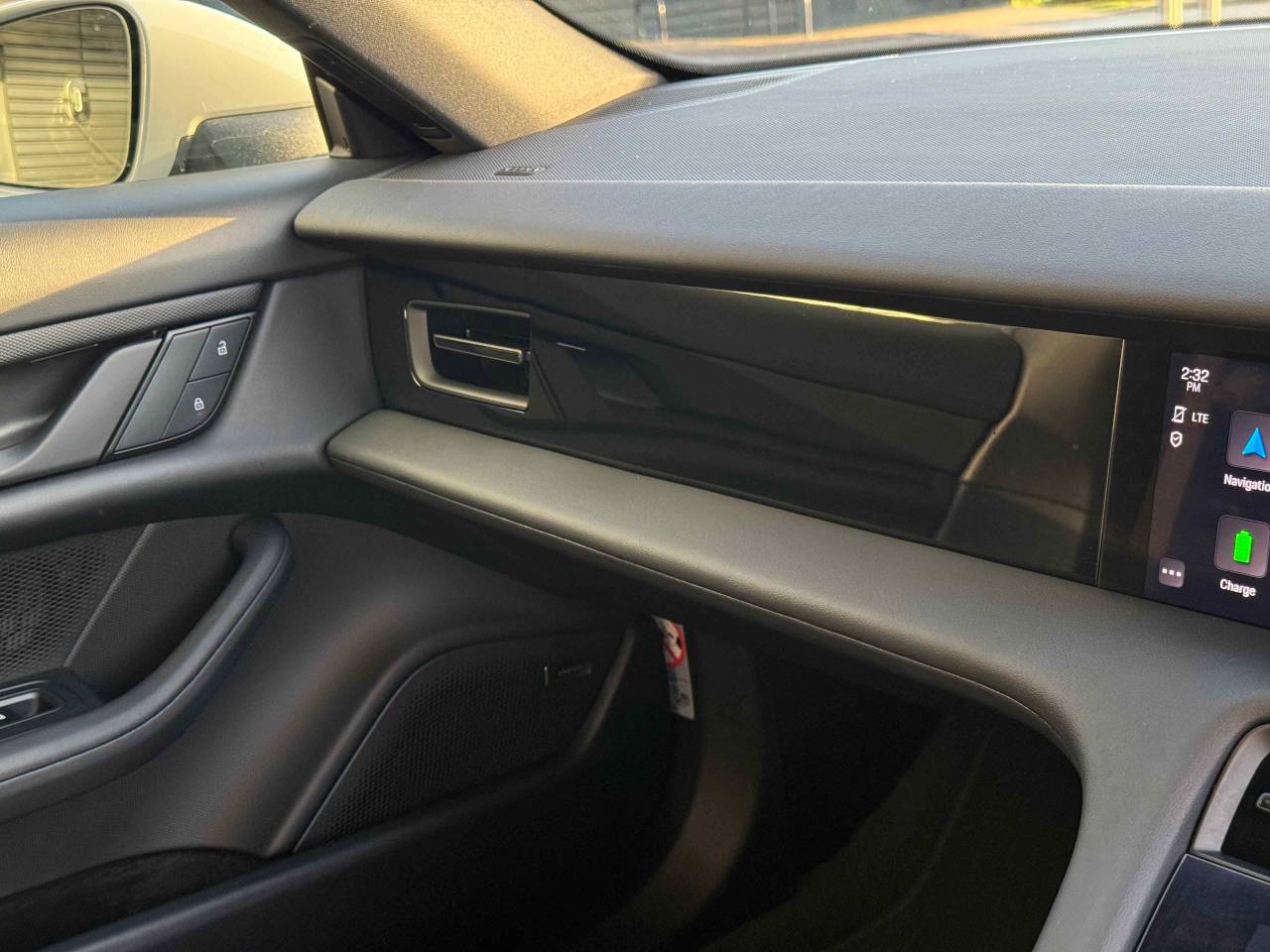 Used Porsche Taycan 2023 for sale - 76662344: Photo 21