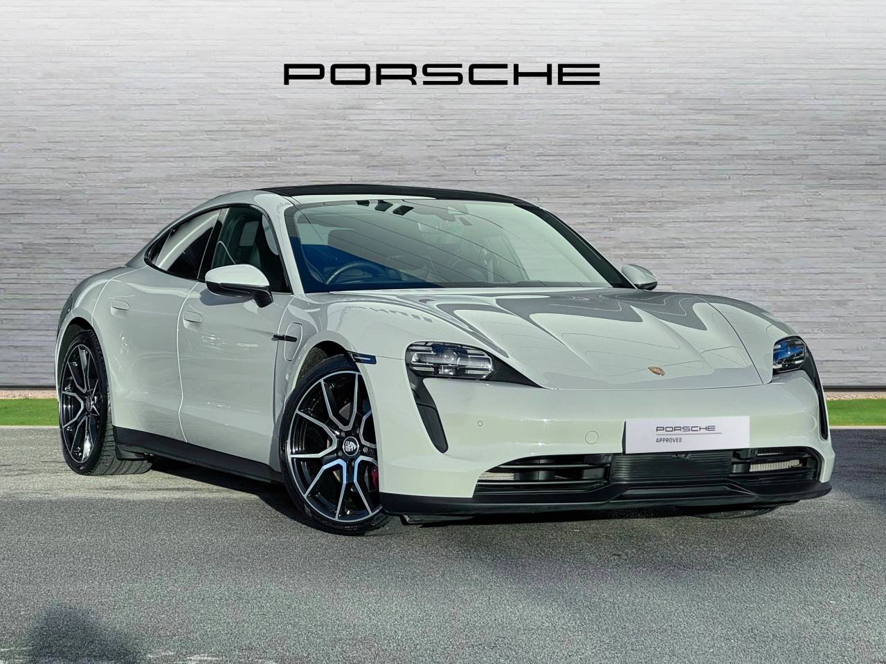 Used Porsche Taycan 2023 for sale - 76662344: Photo 33