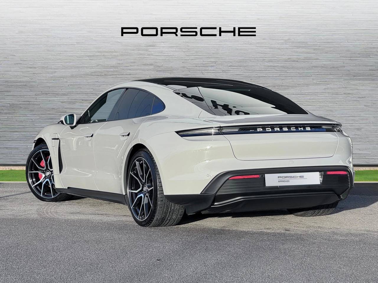 Used Porsche Taycan 2023 for sale - 76662344: Photo 34