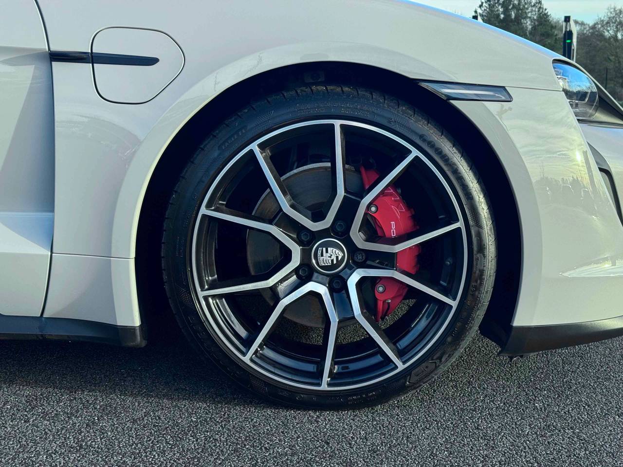 Used Porsche Taycan 2023 for sale - 76662344: Photo 35