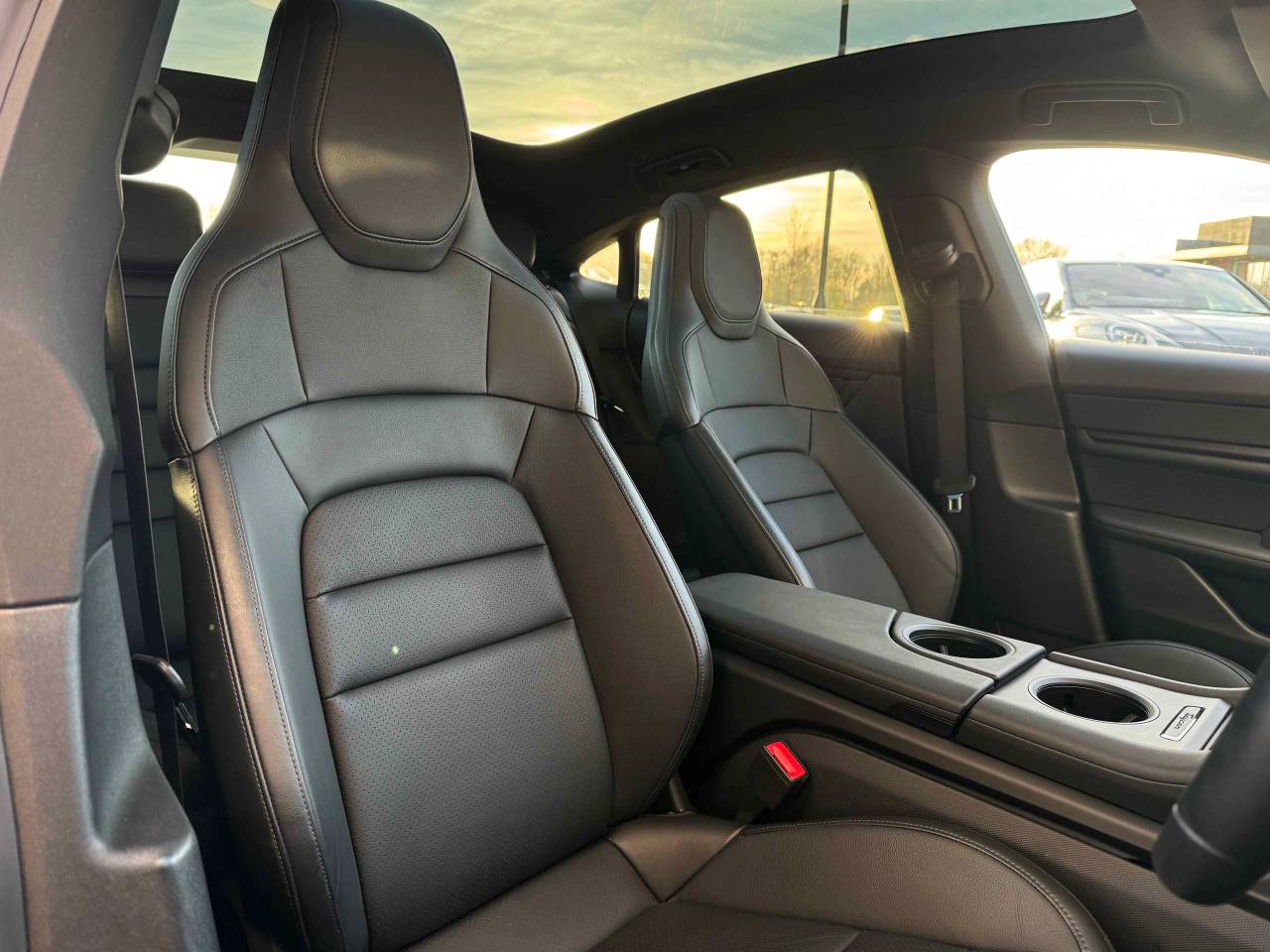 Used Porsche Taycan 2023 for sale - 76662344: Photo 38