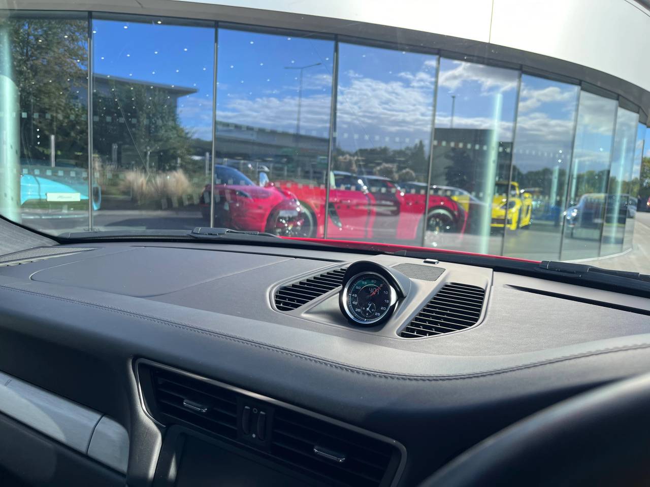 Used Porsche 911 2015 for sale - 76111456: Photo 26