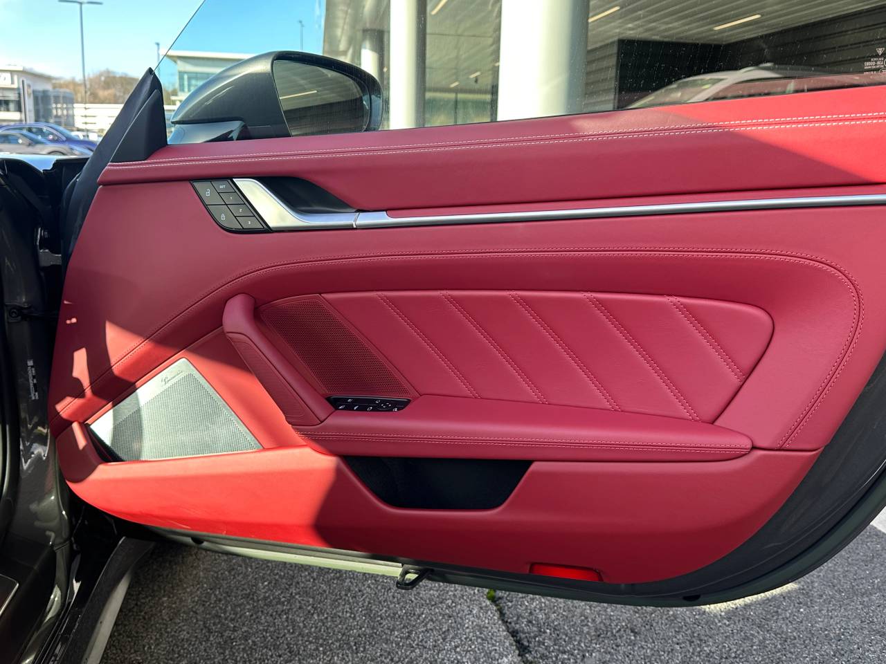 Used Porsche 911 2023 for sale - 77725286: Photo 51