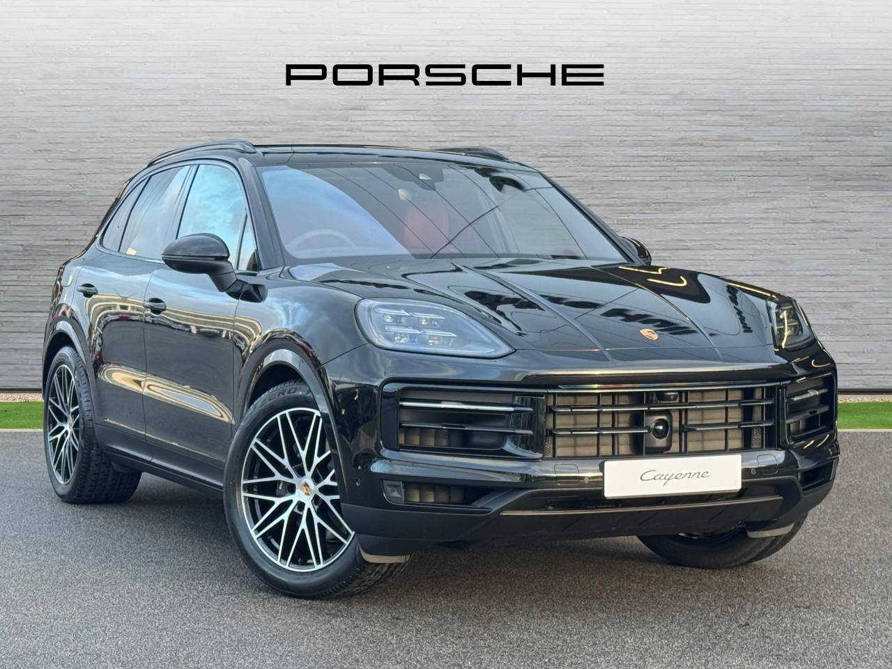 Used Porsche Cayenne 2025 for sale - 76110811: Photo 1