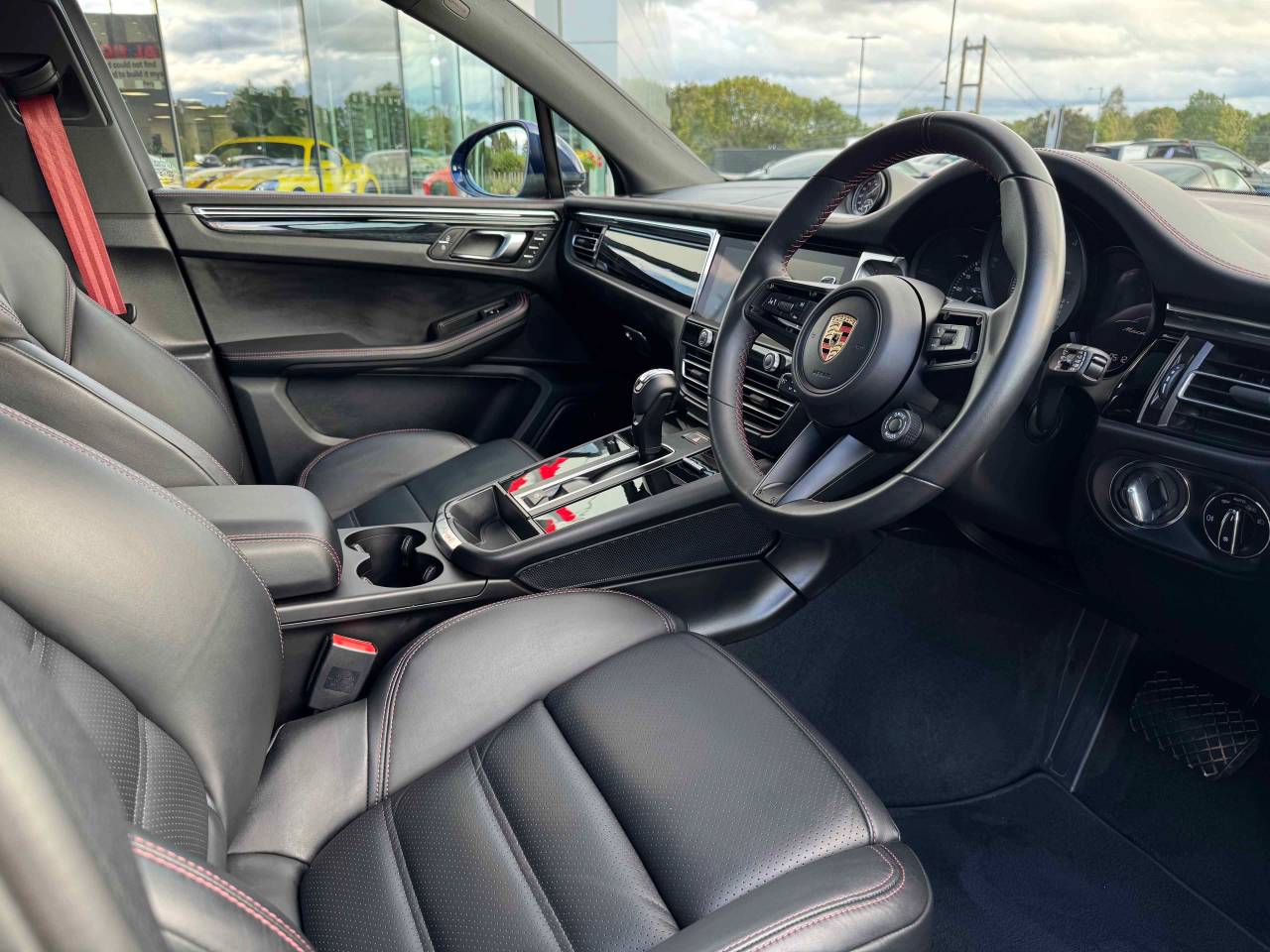 Used Porsche Macan 2024 for sale - 76110864: Photo 7