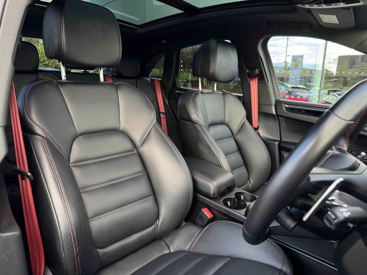 Used Porsche Macan 2024 for sale - 76110864: Photo 8