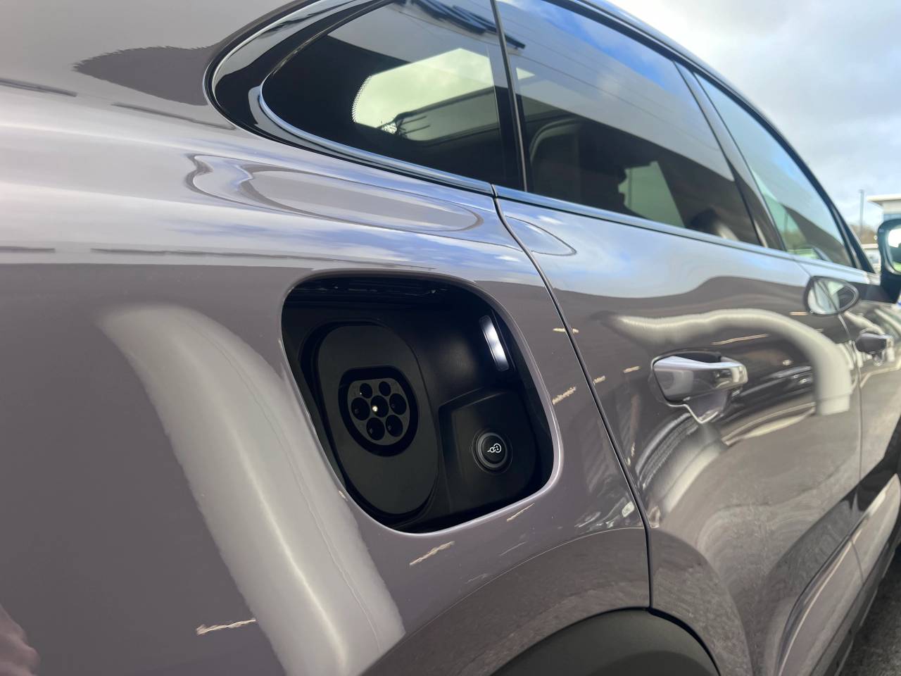 Used Porsche Macan 2025 for sale - 76937291: Photo 10