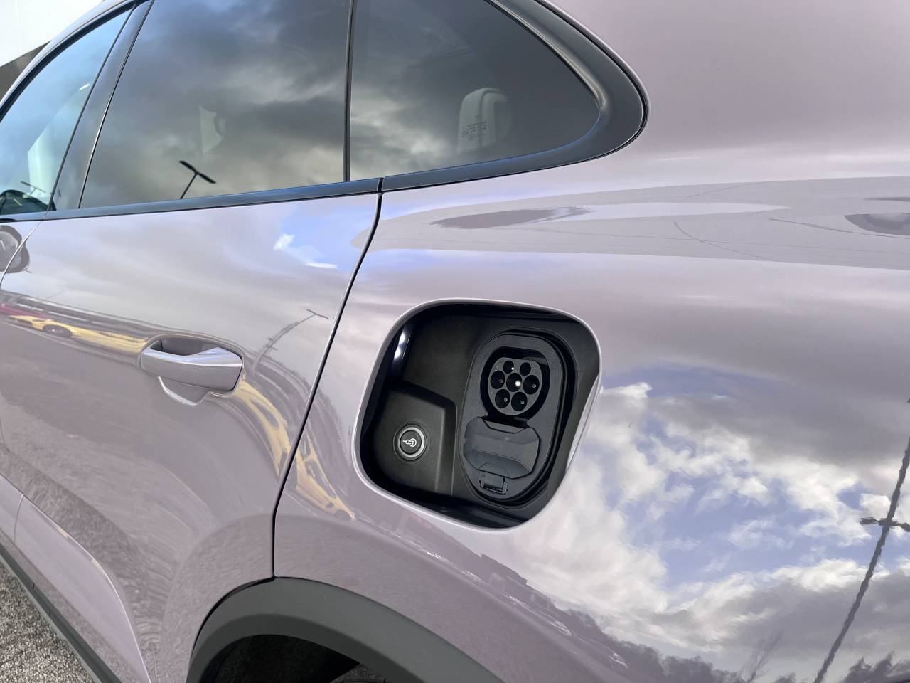 Used Porsche Macan 2025 for sale - 76937291: Photo 11