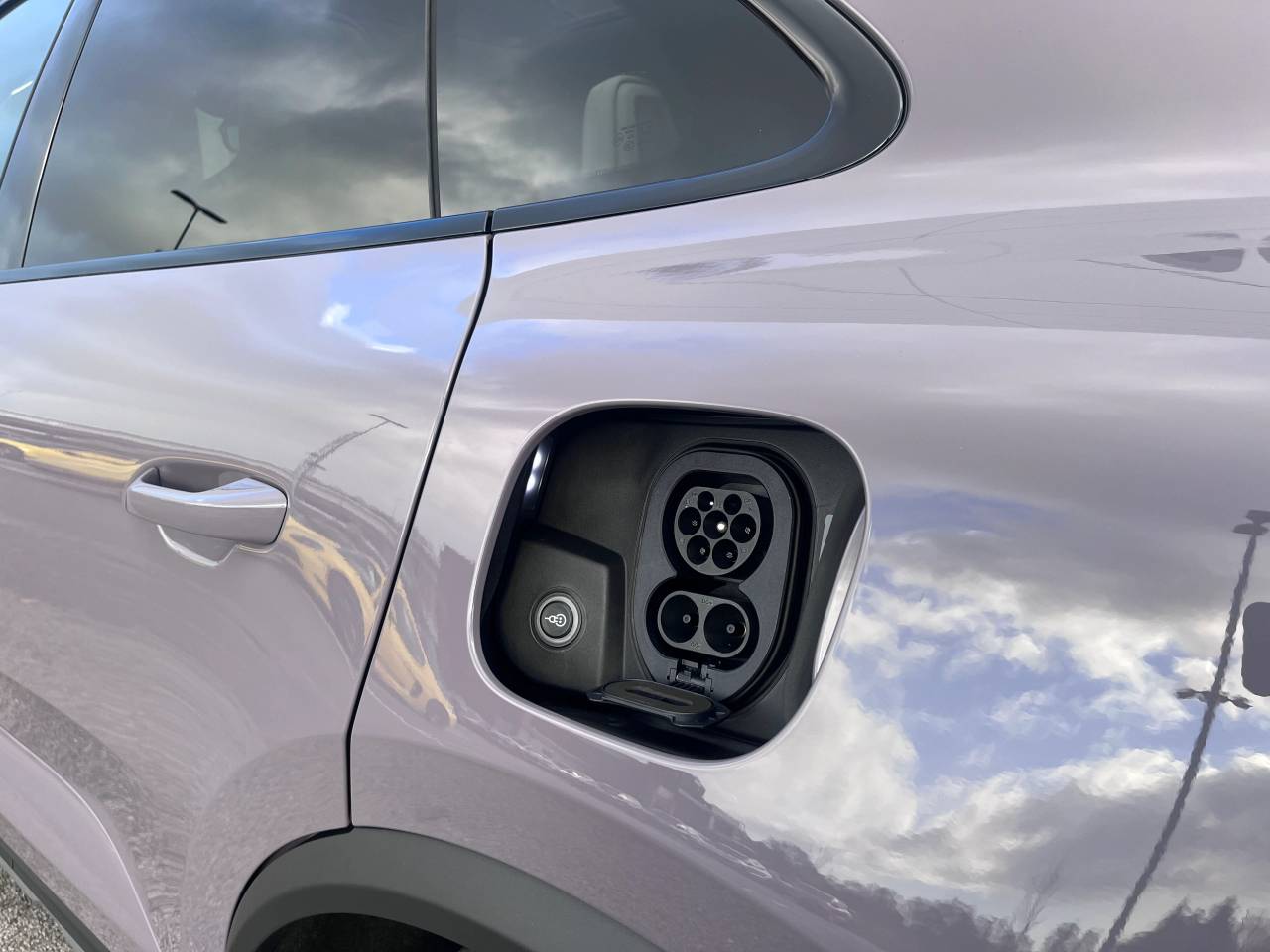 Used Porsche Macan 2025 for sale - 76937291: Photo 12