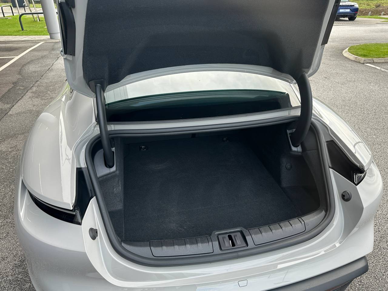 Used Porsche Taycan 2021 for sale - 76296959: Photo 13