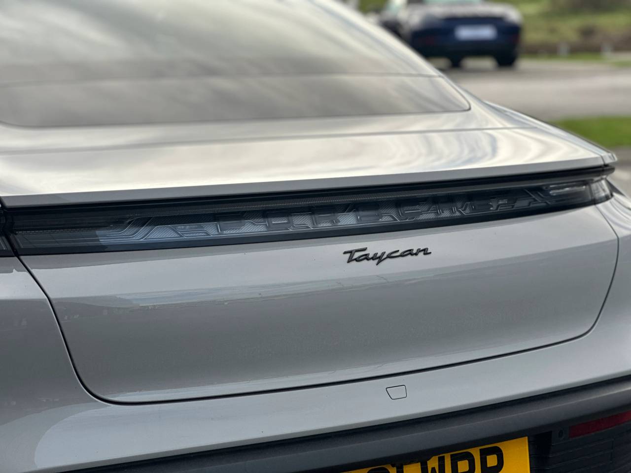Used Porsche Taycan 2021 for sale - 76296959: Photo 14