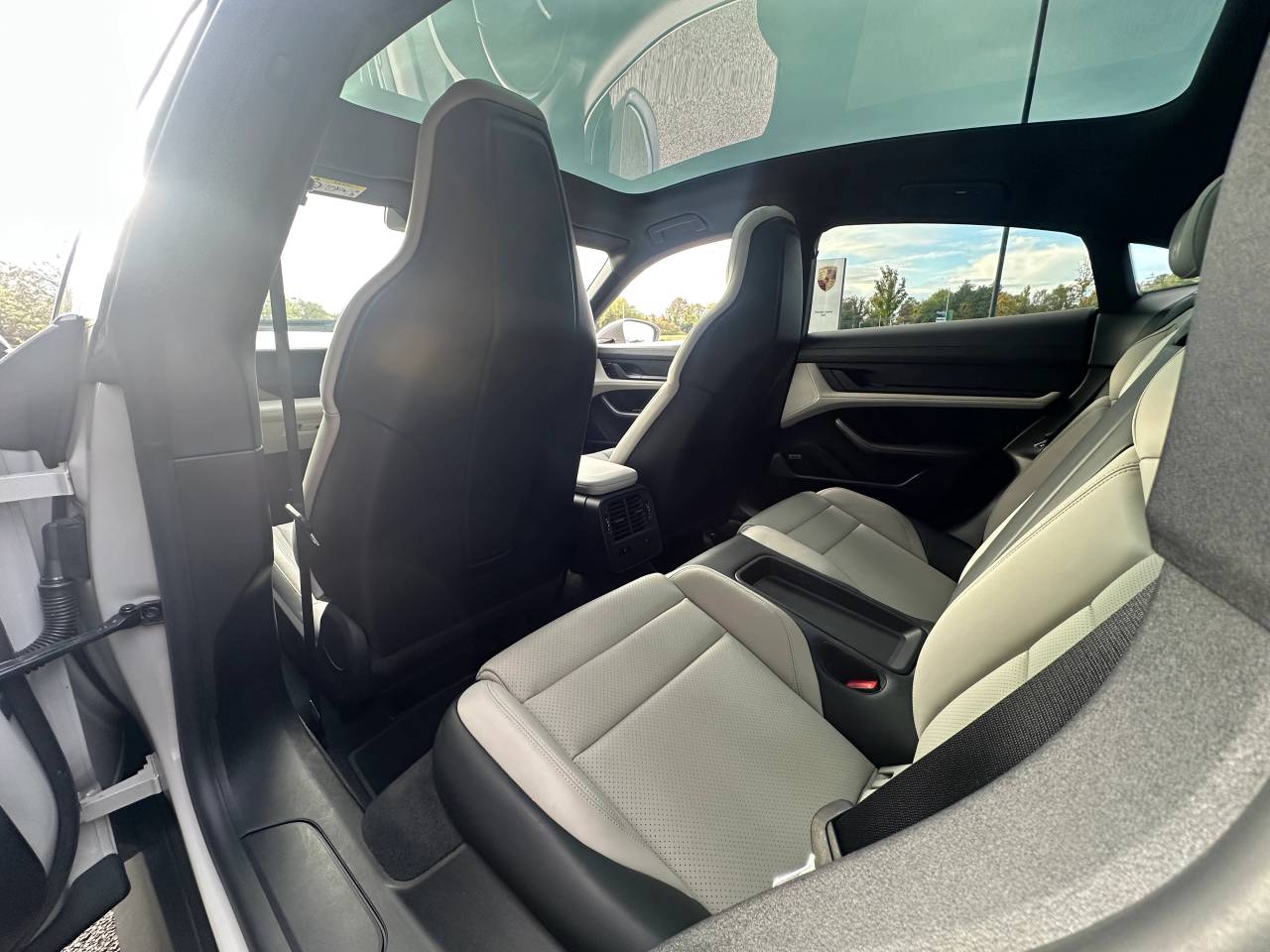 Used Porsche Taycan 2021 for sale - 76296959: Photo 21