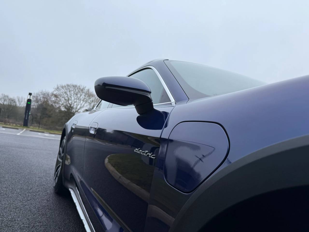 Used Porsche Taycan 2022 for sale - 77470352: Photo 15