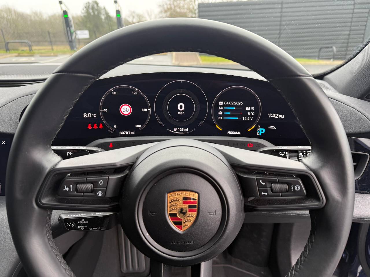 Used Porsche Taycan 2022 for sale - 77470352: Photo 18