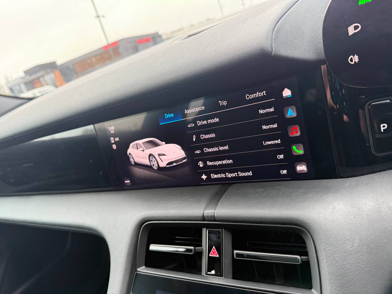 Used Porsche Taycan 2022 for sale - 77470352: Photo 24