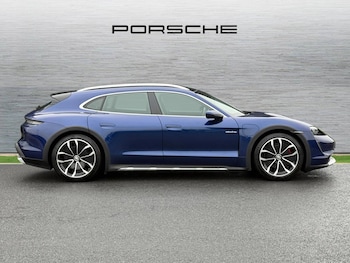 Used Porsche Taycan 2022 for sale - 77470352: Photo