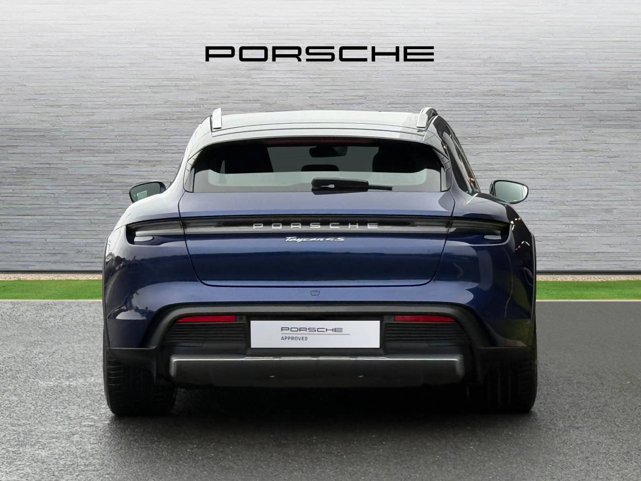 Used Porsche Taycan 2022 for sale - 77470352: Photo 8