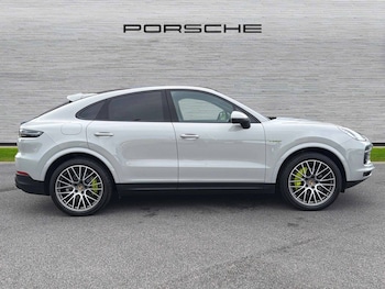 Used Porsche Cayenne 2023 for sale - 78890786: Photo