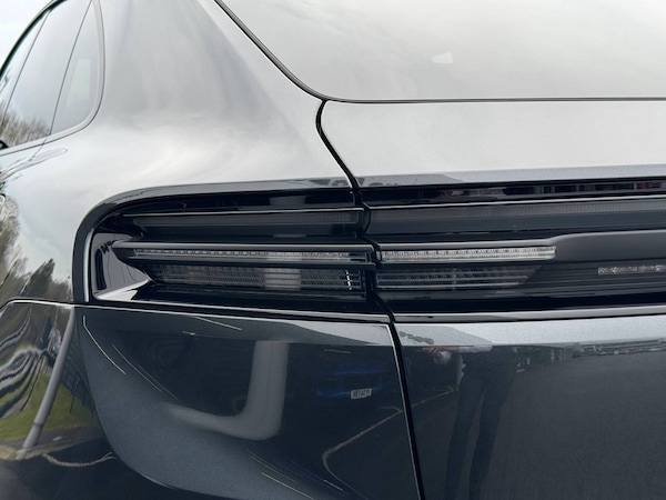 Used Porsche Macan 2025 for sale - 76216671: Photo 15
