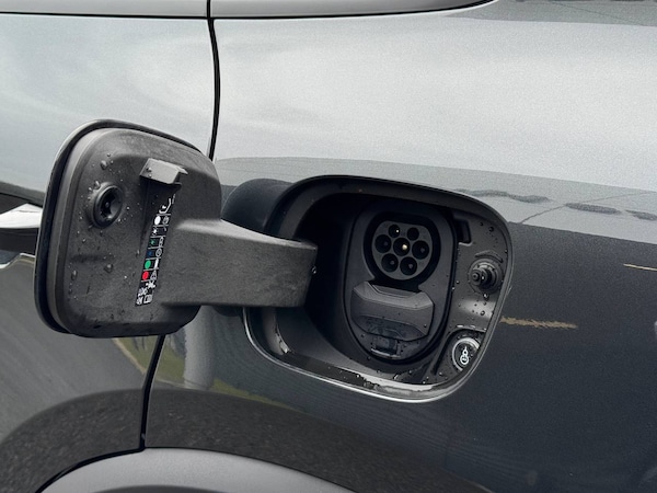 Used Porsche Macan 2025 for sale - 76216671: Photo 16