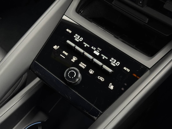 Used Porsche Macan 2025 for sale - 76216671: Photo 31
