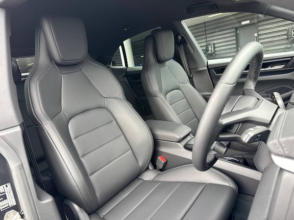 Used Porsche Macan 2025 for sale - 76216671: Photo 40