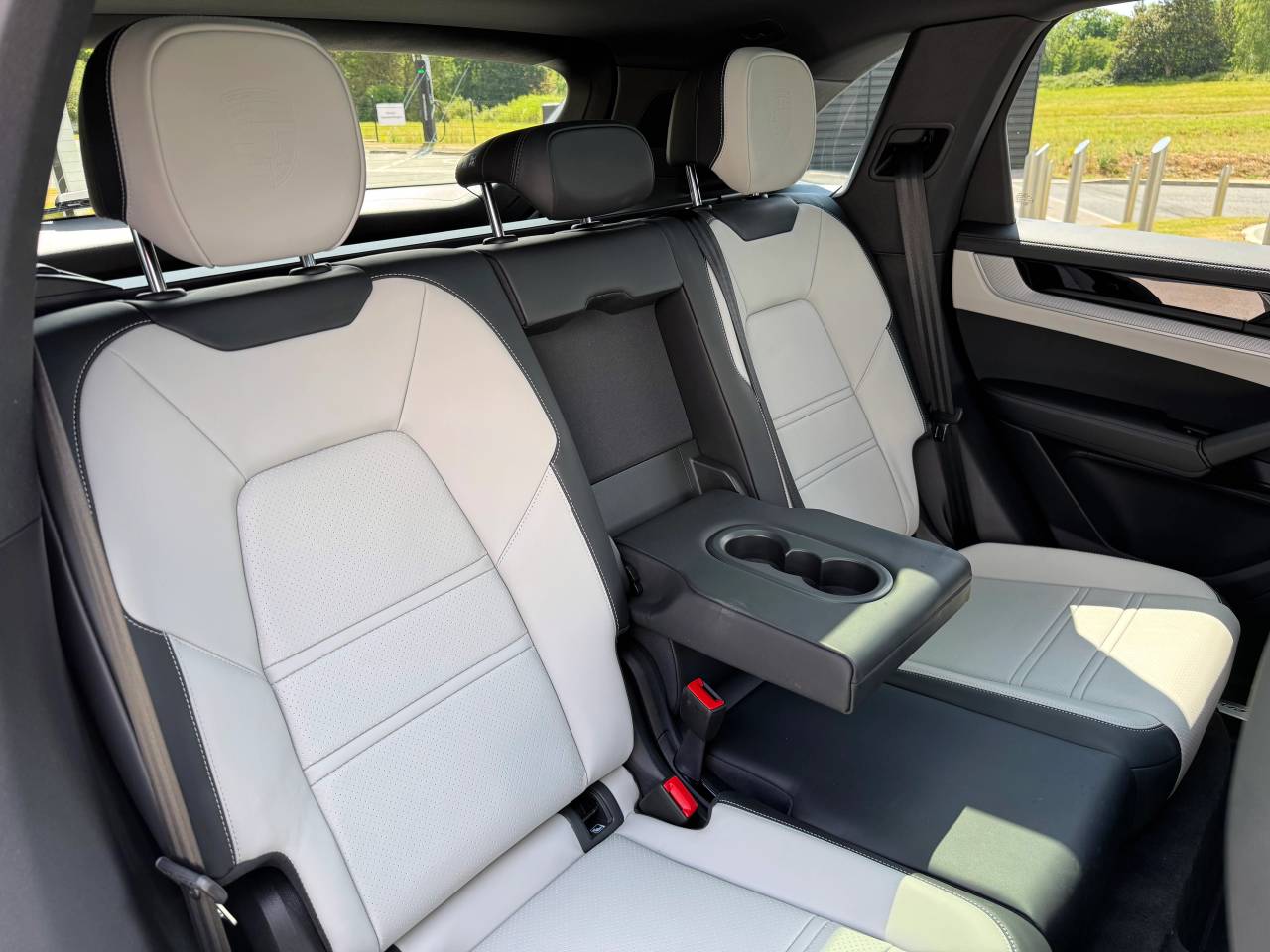 Used Porsche Cayenne 2025 for sale - 76110881: Photo 27