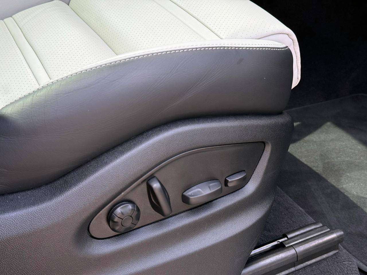Used Porsche Cayenne 2025 for sale - 76110881: Photo 31