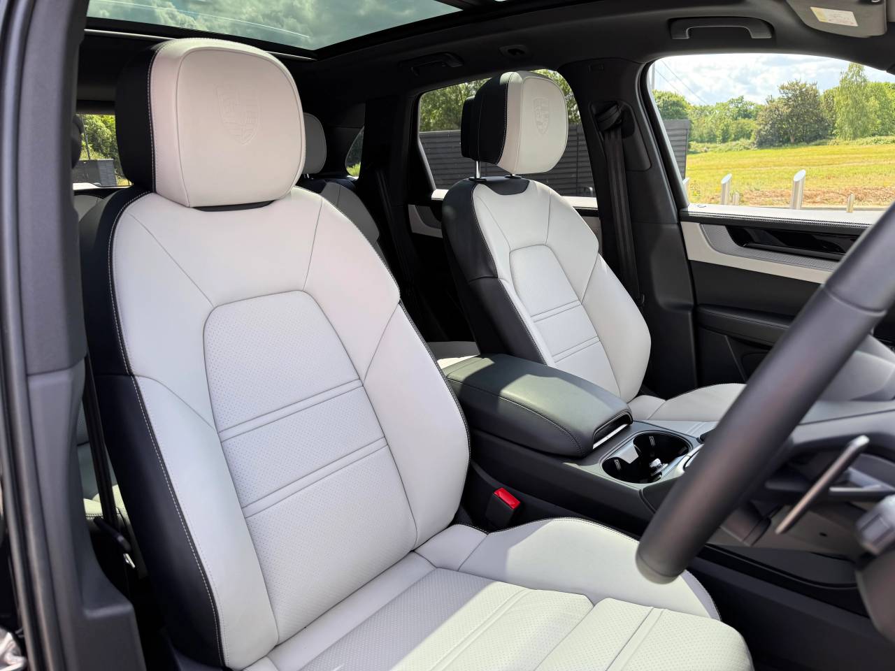 Used Porsche Cayenne 2025 for sale - 76110881: Photo 8