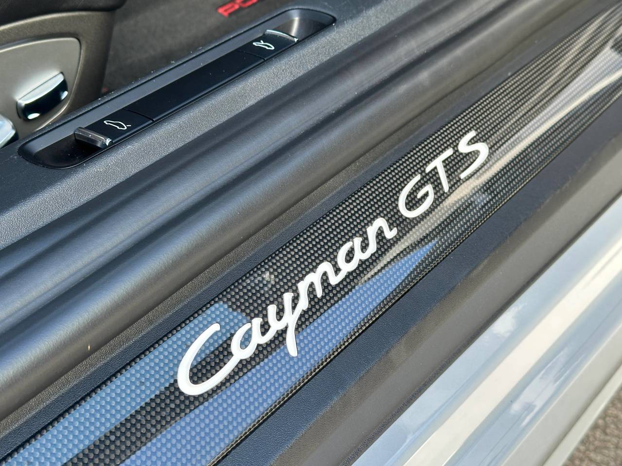 Used Porsche Cayman 2023 for sale - 77060100: Photo 25