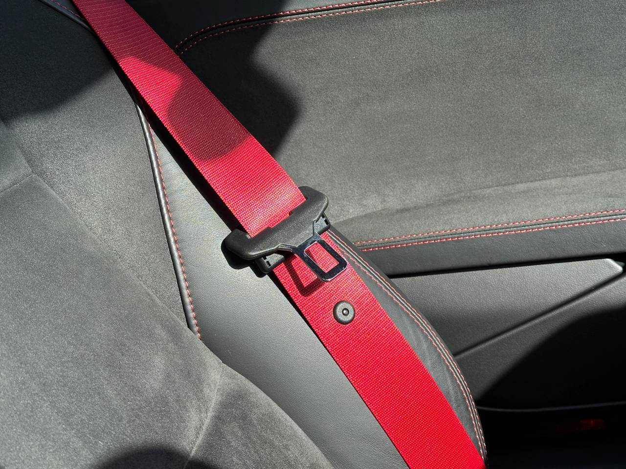 Used Porsche Cayman 2023 for sale - 77060100: Photo 34