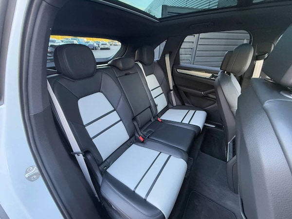 Used Porsche Cayenne 2023 for sale - 76241308: Photo 21