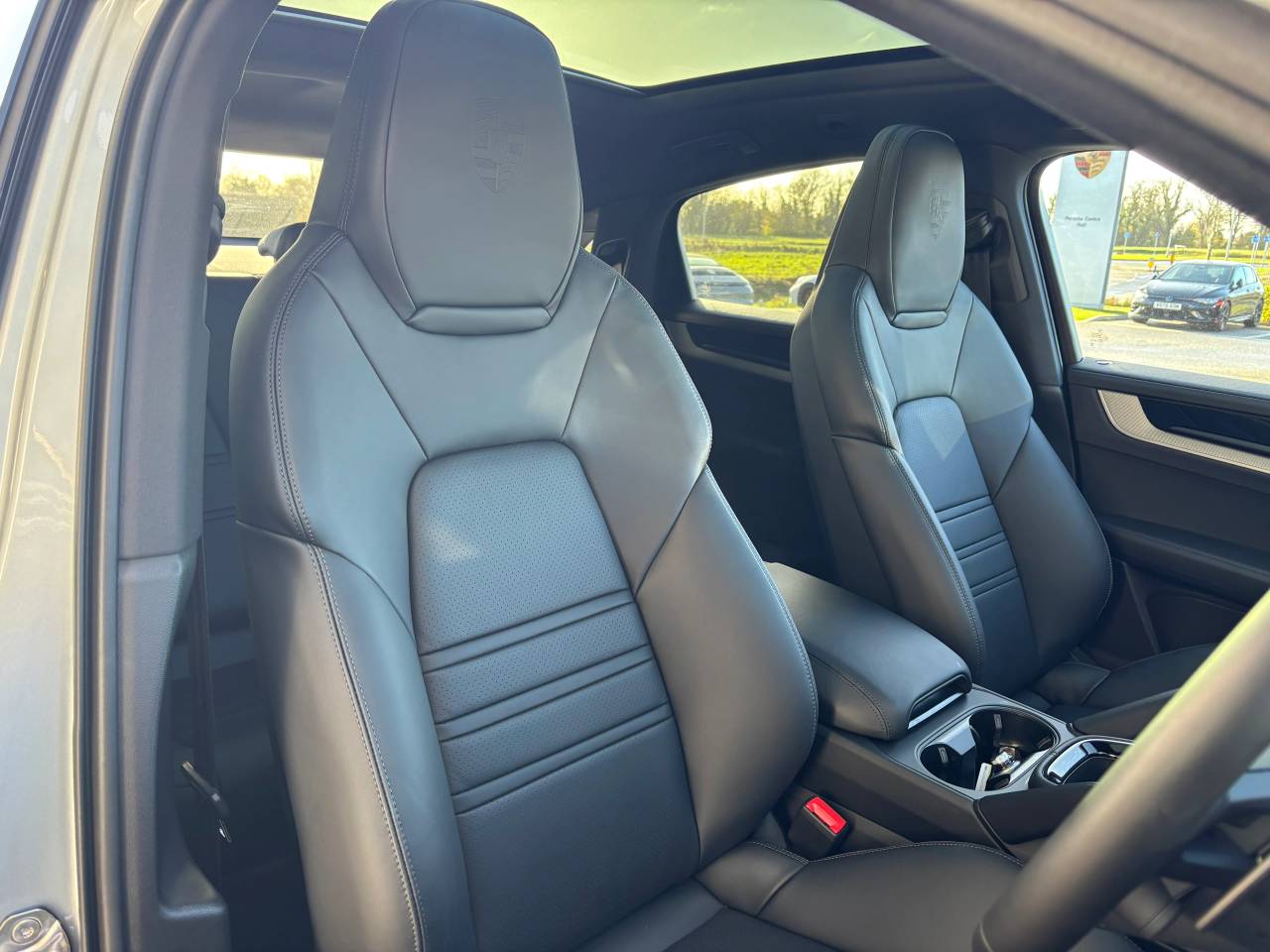 Used Porsche Cayenne 2025 for sale - 77124745: Photo 5