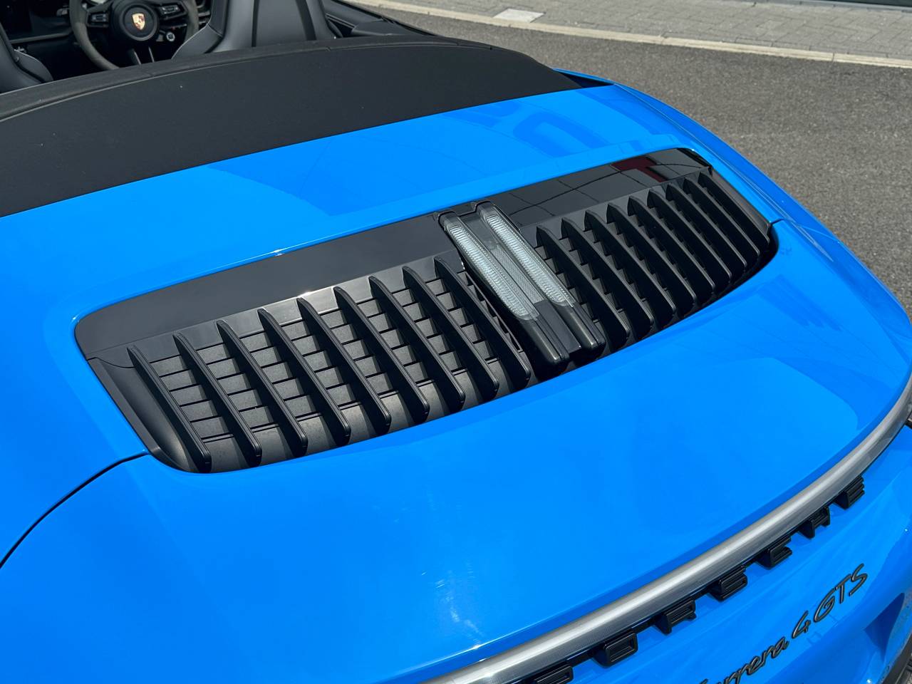 Used Porsche 911 2023 for sale - 77176659: Photo 11