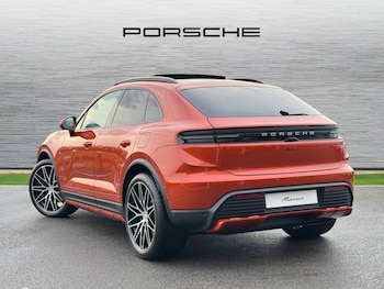 Used Porsche Macan 2025 for sale - 76216699: Photo 3