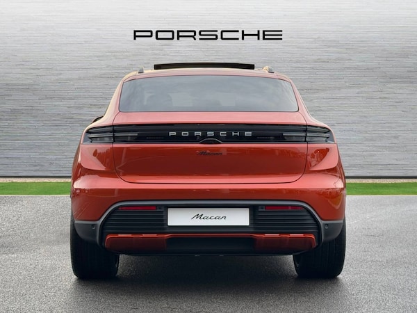 Used Porsche Macan 2025 for sale - 76216699: Photo 8