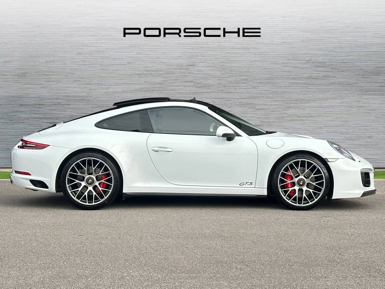 Used Porsche 911 2019 for sale - 76216700: Photo 2