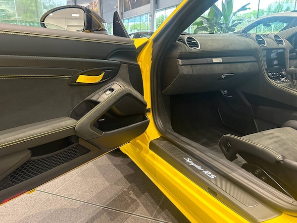 Used Porsche Other 2025 for sale - 76111251: Photo 33